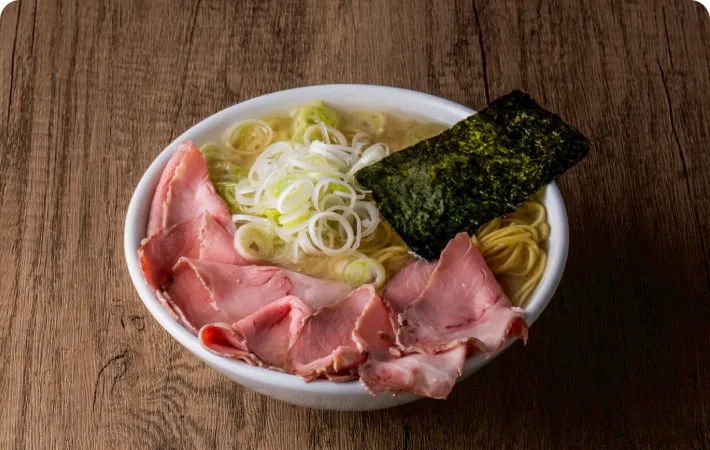 肉盛りチャーシューメン